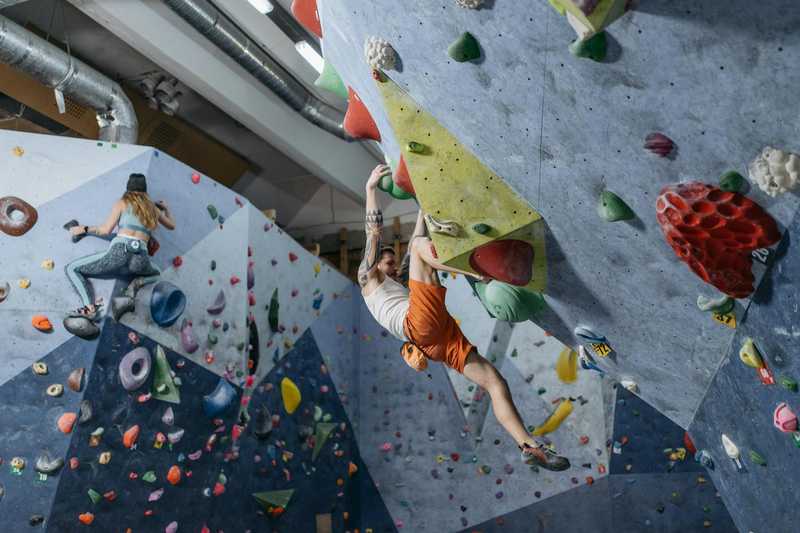 The ultimate guide to climbing competitions for gyms