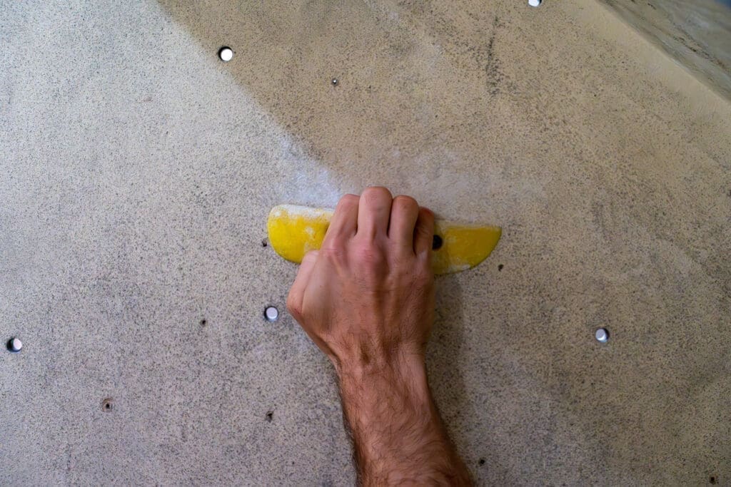Bouldering holds: Ultimate guide and how to master them