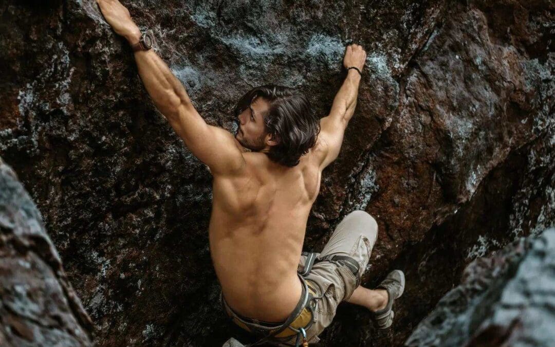 What’s Better for Bouldering: Gaining Strength or Losing Weight